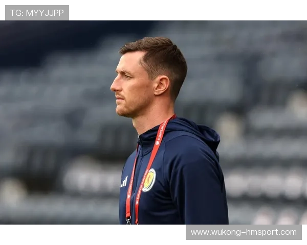 伊布穿得比我家暖气还贵，这球星真住在另一个世界吧？