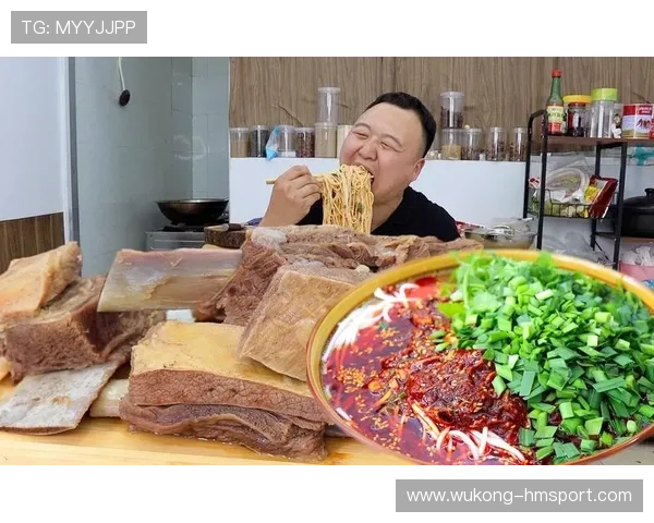 任子威训练完直接拎两袋蛋白粉回家，冰箱塞满冰块和牛肉