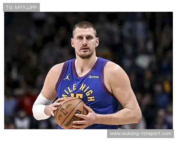 奥拉朱旺背身单打统治篮下力压约基奇传导型内线