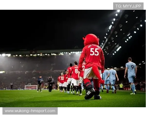 滕哈格与曼联高层矛盾升级，战术混乱导致球队争冠前景黯淡！